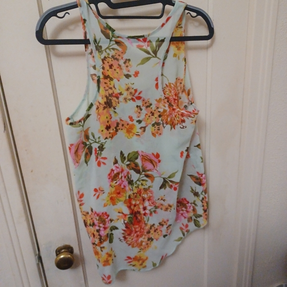 NWT Speed Limit MPH sheer Floral Tank Top sz S - Picture 4 of 4
